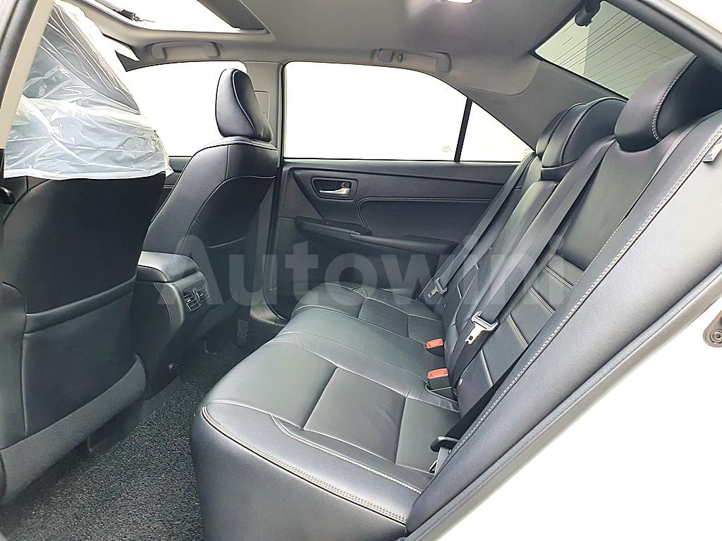 2017 TOYOTA  CAMRY 2.5 XLE - 9