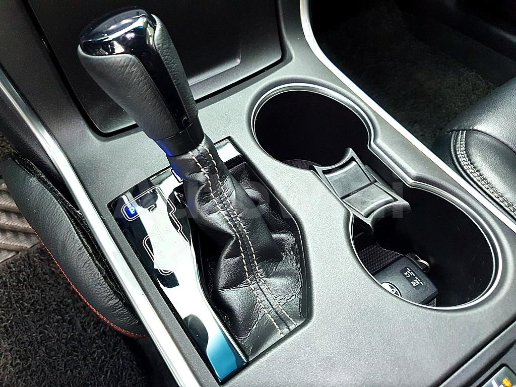 2017 TOYOTA  CAMRY 2.5 XLE - 13