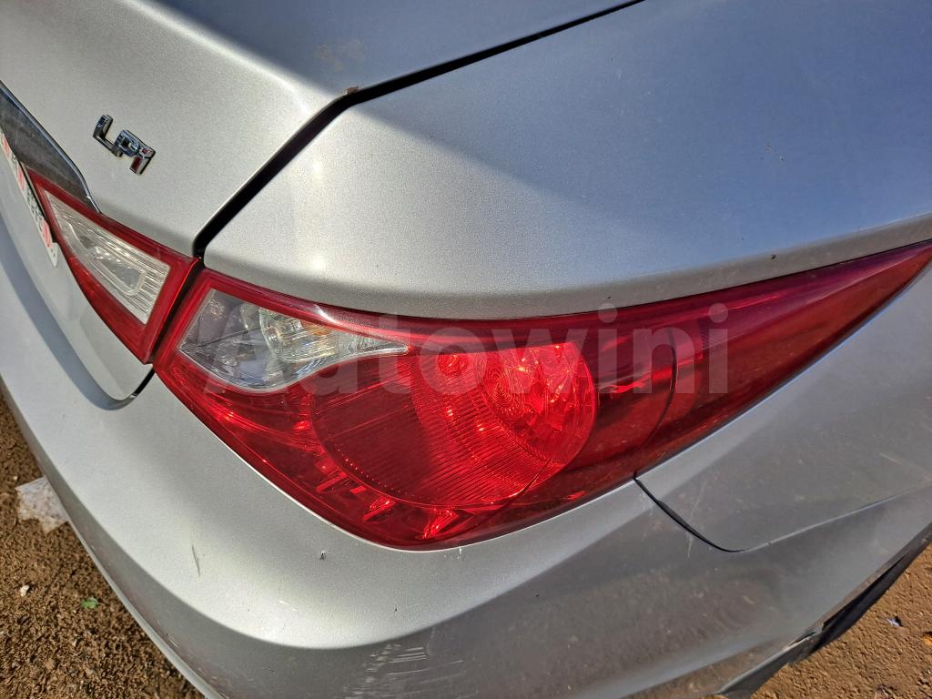 2016 HYUNDAI YF SONATA THE BRILLIANT LPG TAXI - 9