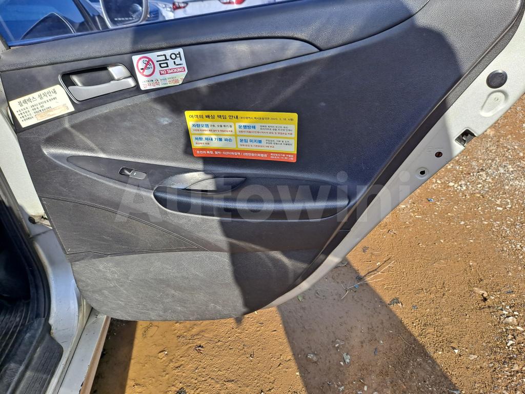 2016 HYUNDAI YF SONATA THE BRILLIANT LPG TAXI - 23