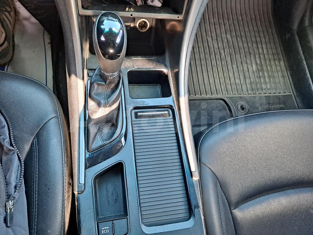 2016 HYUNDAI YF SONATA THE BRILLIANT LPG TAXI - 28