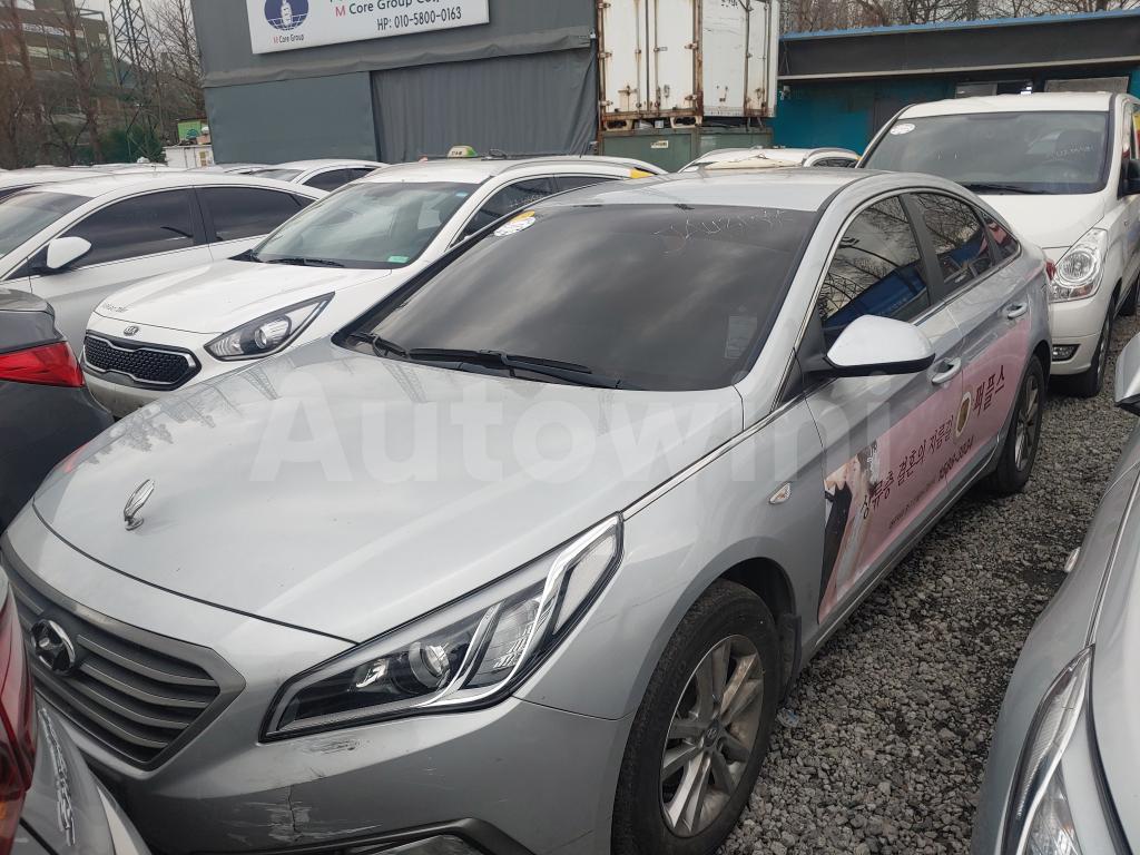 KMHE341DBJA431555 2018 HYUNDAI LF SONATA 18OF17 TAXI REAL MILEAGE-1