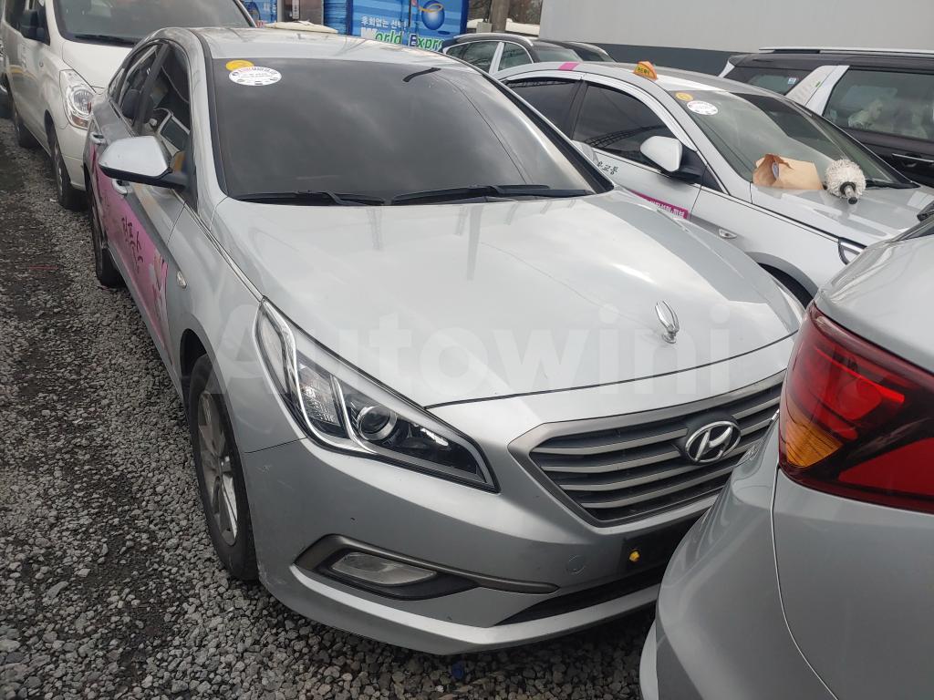 KMHE341DBJA431555 2018 HYUNDAI LF SONATA 18OF17 TAXI REAL MILEAGE-2