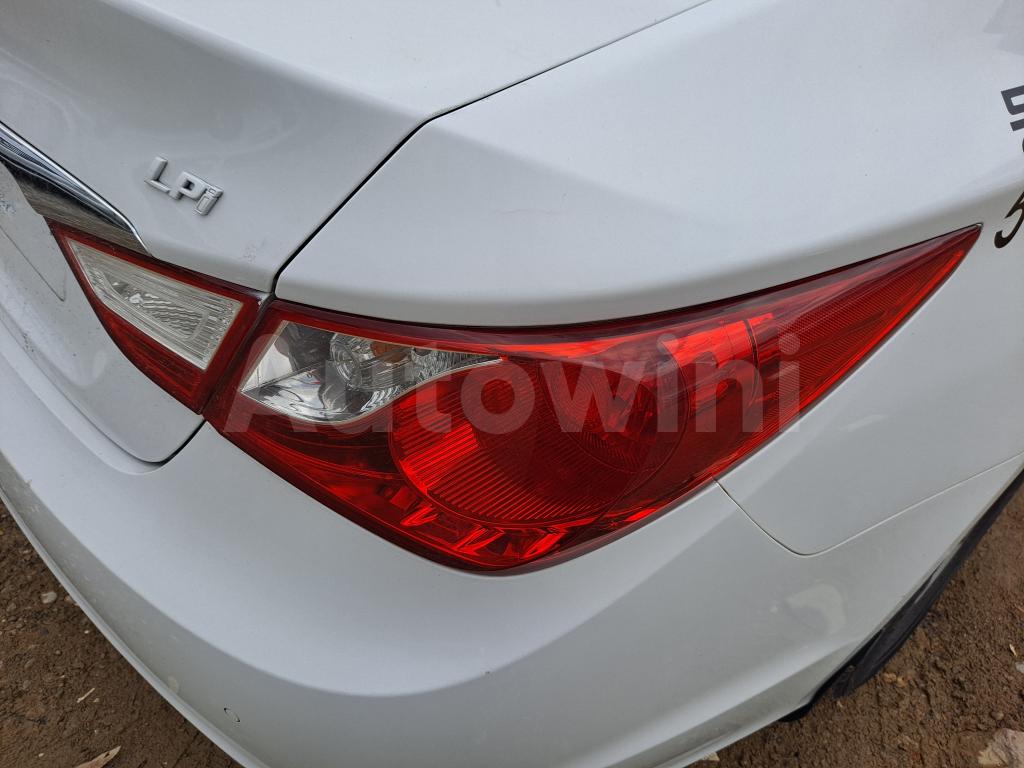 2016 HYUNDAI YF SONATA THE BRILLIANT LPG TAXI - 9