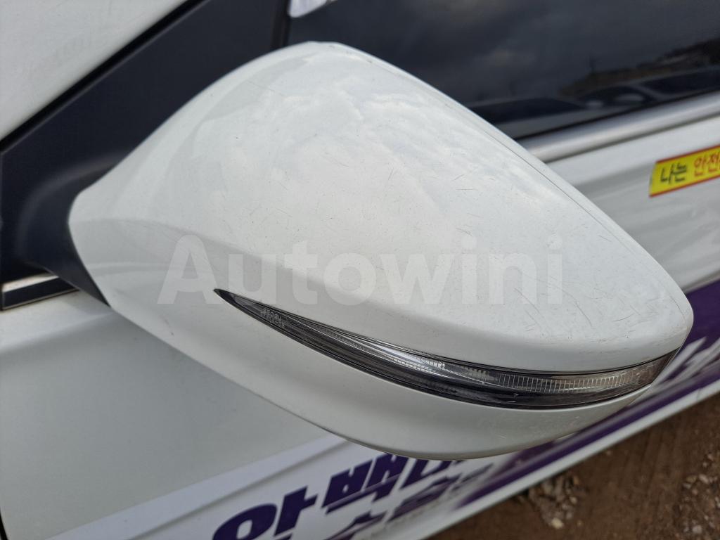 2016 HYUNDAI YF SONATA THE BRILLIANT LPG TAXI - 11