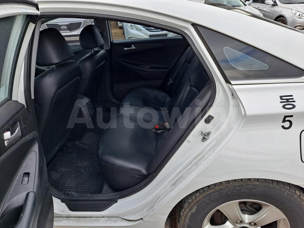 2016 HYUNDAI YF SONATA THE BRILLIANT LPG TAXI - 19