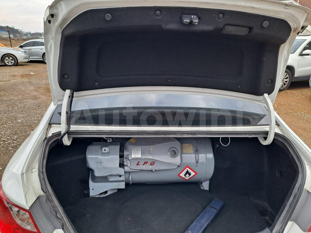 2016 HYUNDAI YF SONATA THE BRILLIANT LPG TAXI - 31