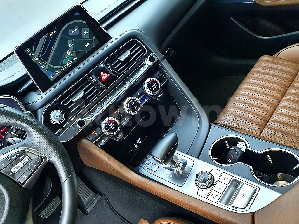 2020 GENESIS G70 2.0T 2WD ELITE - 11