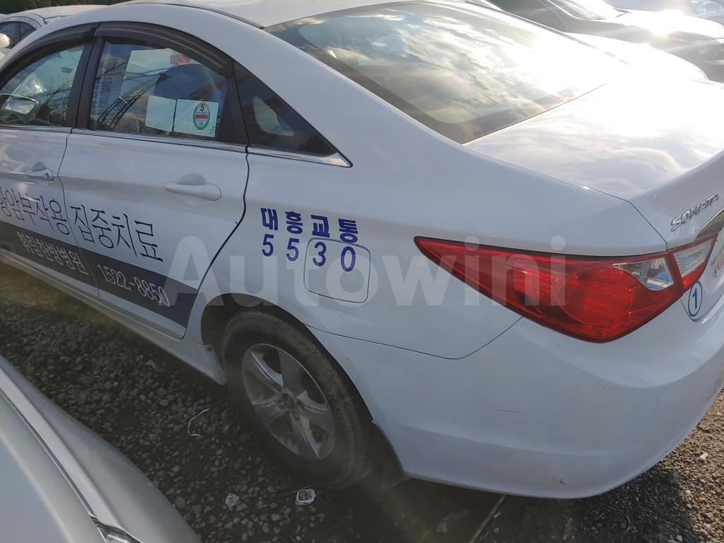 2016 HYUNDAI YF SONATA THE BRILLIANT 16OF16 TAXI REAL ODOMETER - 9