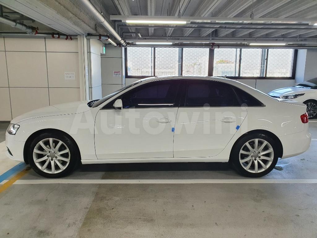WAUZZZ8K3DA069284 2013 AUDI  A4 2.0 TDI DYNAMIC // FULL OPTION-2