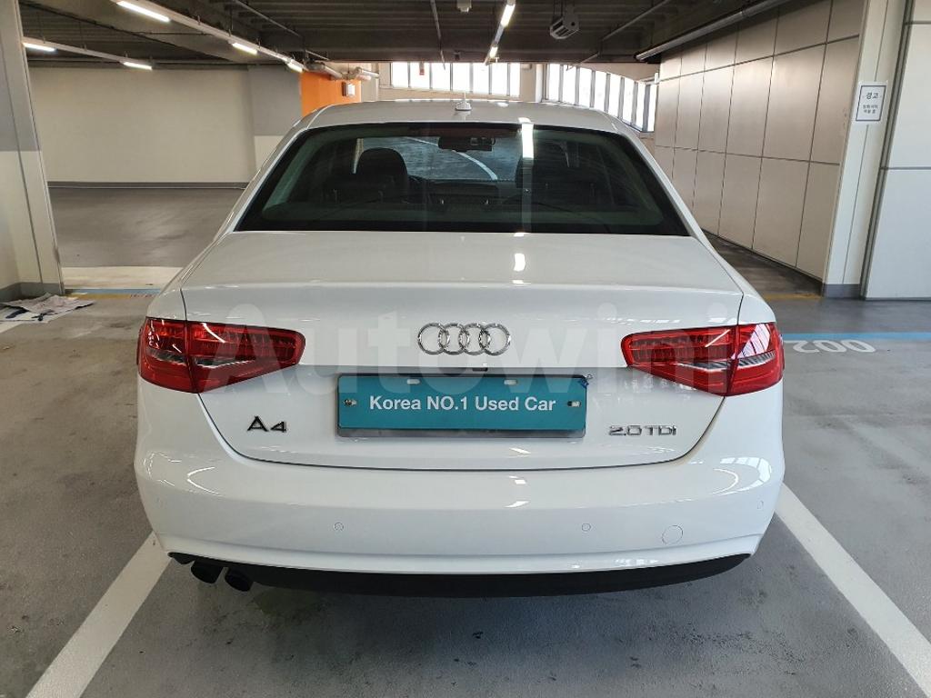WAUZZZ8K3DA069284 2013 AUDI  A4 2.0 TDI DYNAMIC // FULL OPTION-4