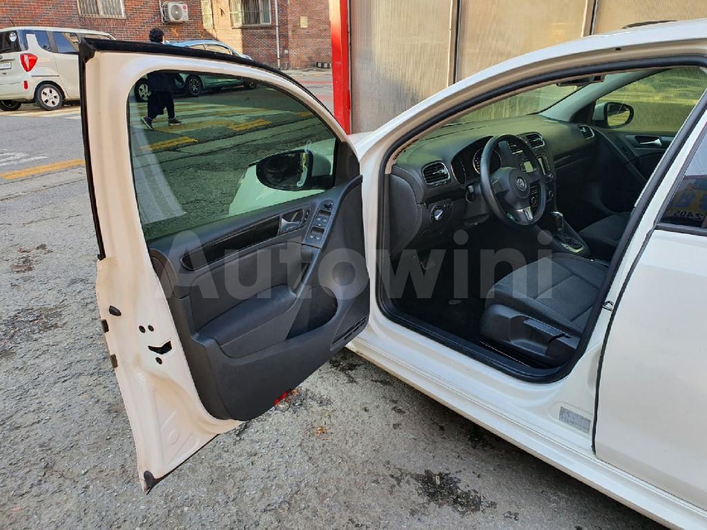 2013 VOLKSWAGEN GOLF 6GEN TDI2.0/SUNROOF/R.CAM - 12