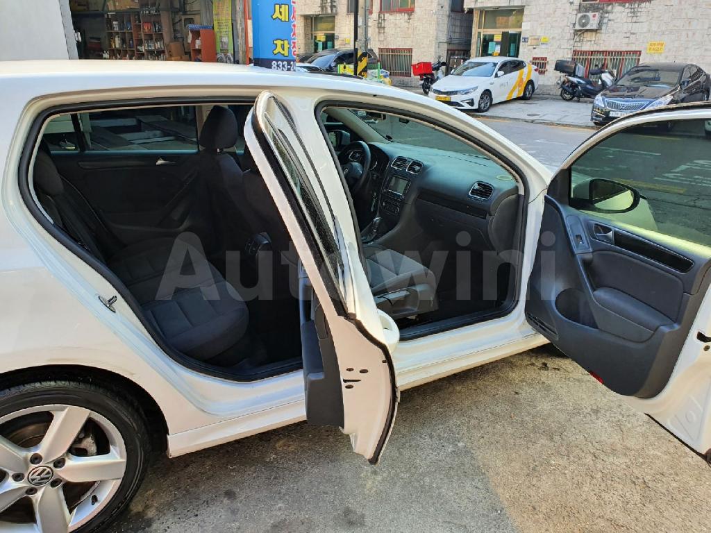 2013 VOLKSWAGEN GOLF 6GEN TDI2.0/SUNROOF/R.CAM - 15