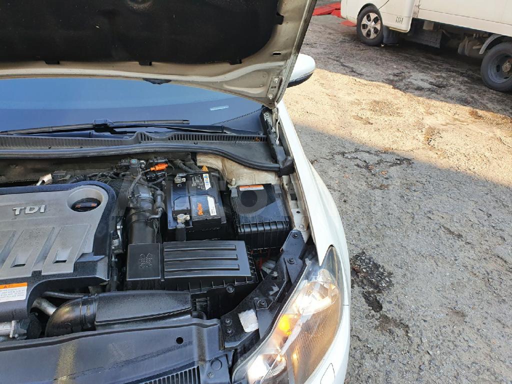 2013 VOLKSWAGEN GOLF 6GEN TDI2.0/SUNROOF/R.CAM - 28