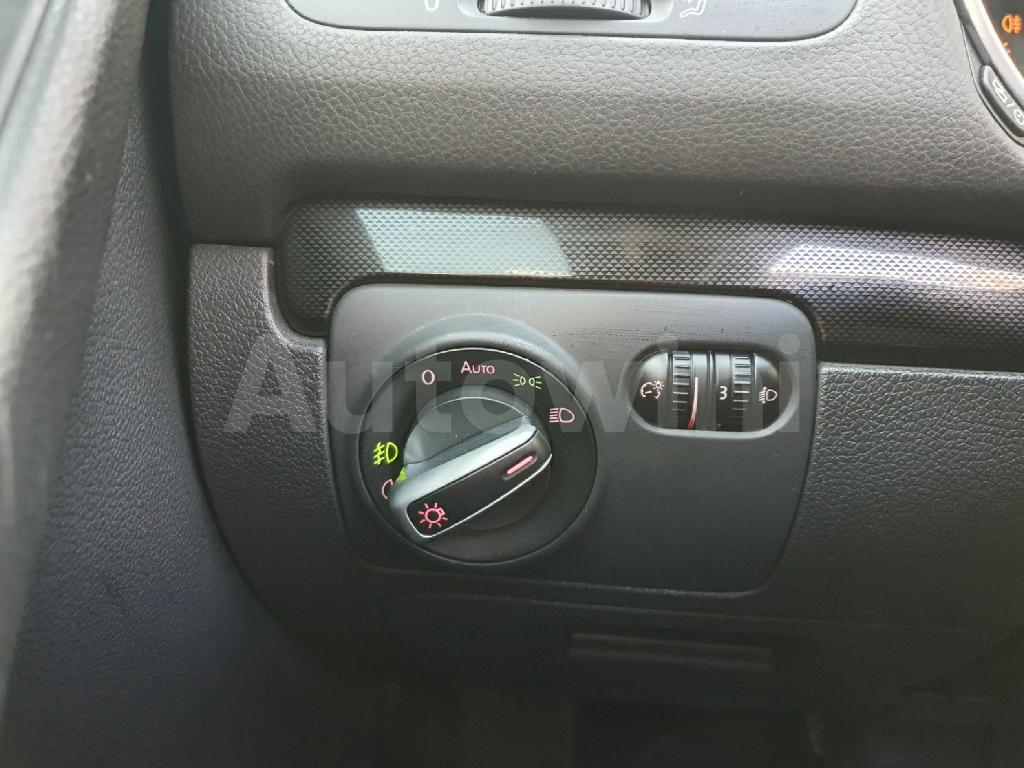 2013 VOLKSWAGEN GOLF 6GEN TDI2.0/SUNROOF/R.CAM - 34