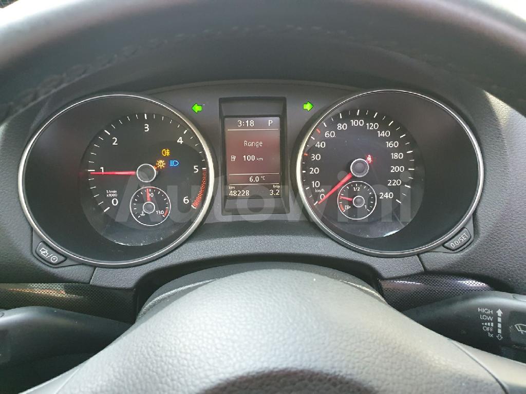 2013 VOLKSWAGEN GOLF 6GEN TDI2.0/SUNROOF/R.CAM - 46