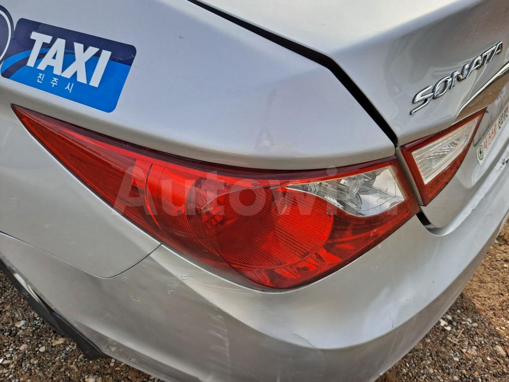 2016 HYUNDAI YF SONATA THE BRILLIANT LPG TAXI - 10