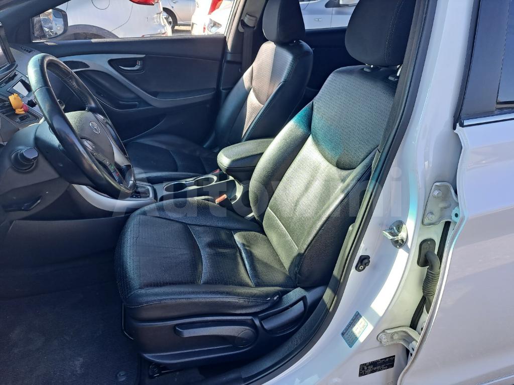 2015 HYUNDAI  AVANTE ELANTRA LPG/LUXURY - 9