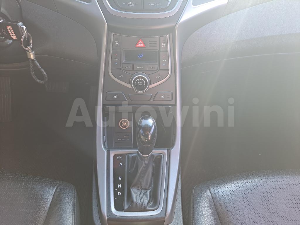 2015 HYUNDAI  AVANTE ELANTRA LPG/LUXURY - 17