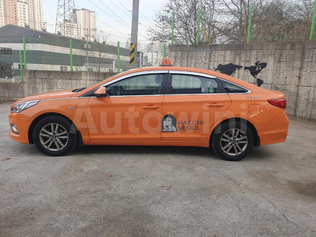 KMHE341DBJA387069 2018 HYUNDAI LF SONATA TAXI/COOL,POWER SEAT/REAL MILE-1