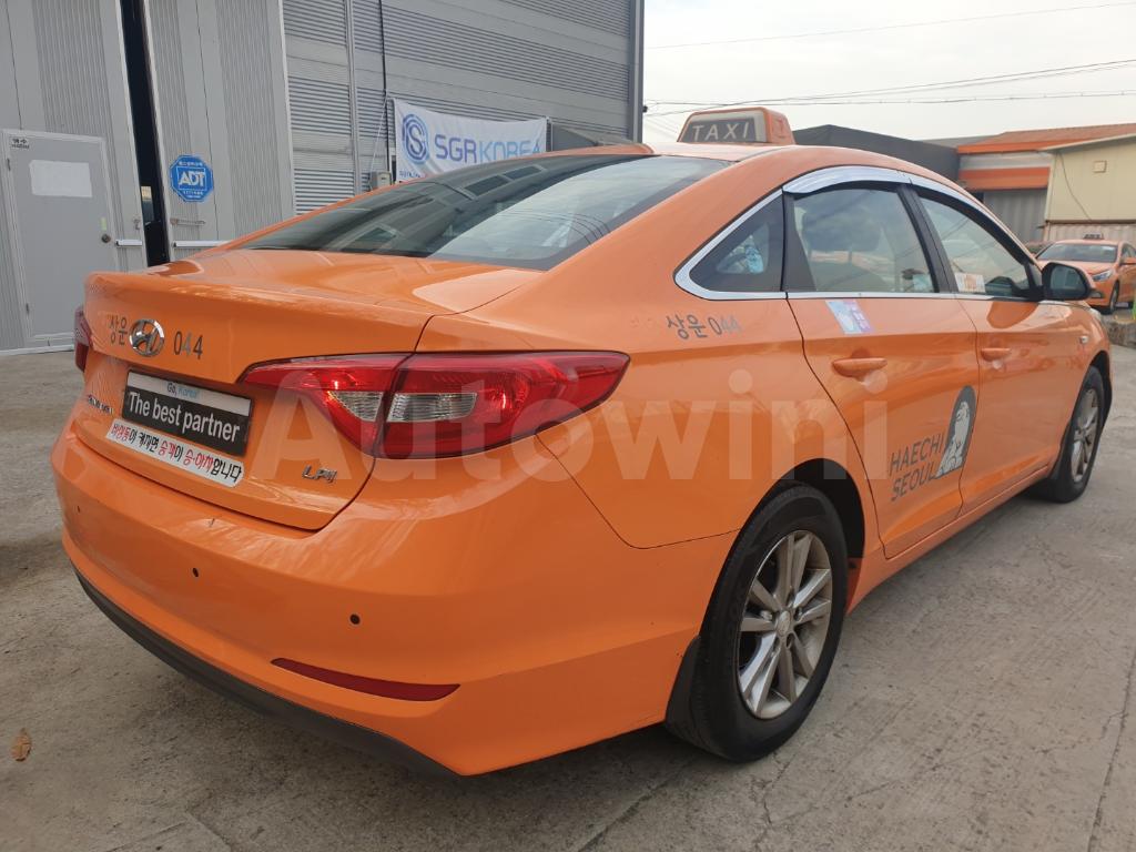 KMHE341DBJA387069 2018 HYUNDAI LF SONATA TAXI/COOL,POWER SEAT/REAL MILE-4