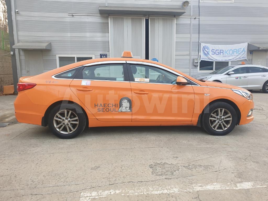 KMHE341DBJA387069 2018 HYUNDAI LF SONATA TAXI/COOL,POWER SEAT/REAL MILE-5