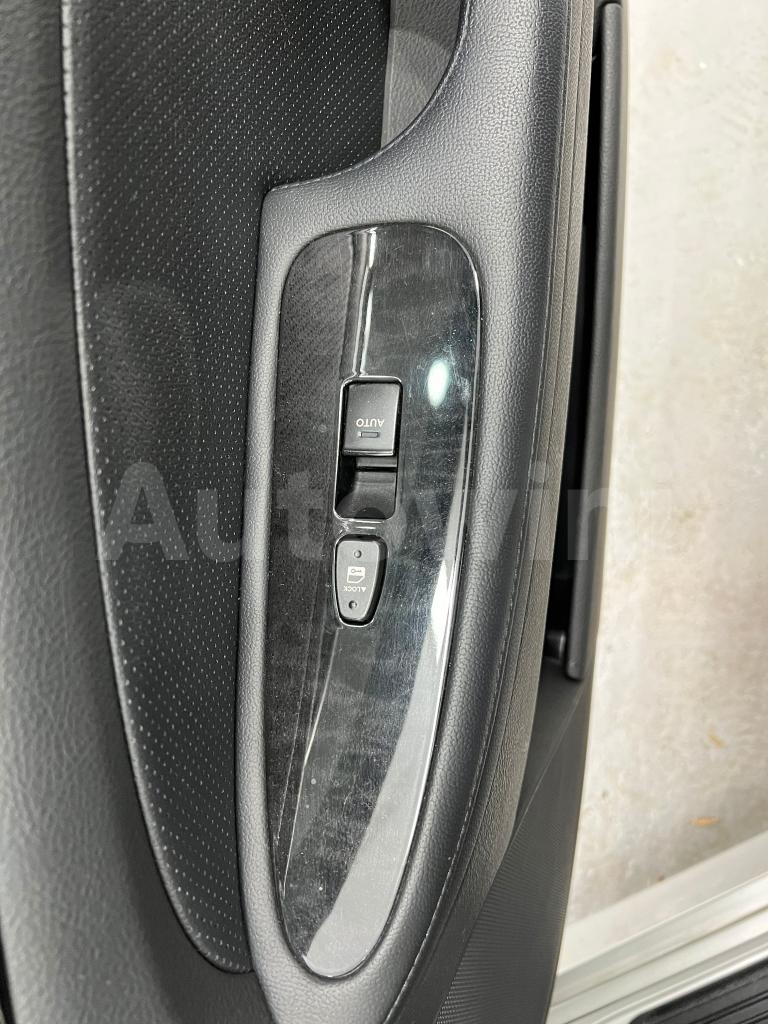2013 HYUNDAI GENESIS SMART KEY + NAVI + CAMERA - 28