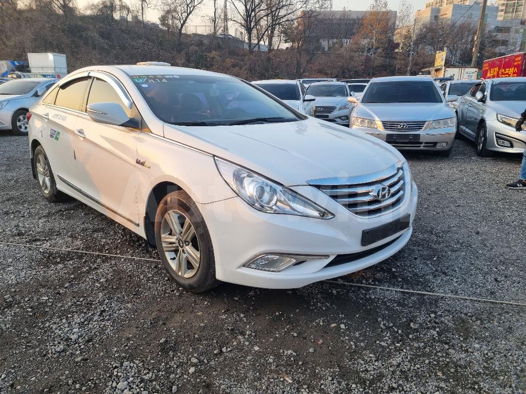 KMHEC41LBDA481934 2013 HYUNDAI YF SONATA LPG TAXI-1