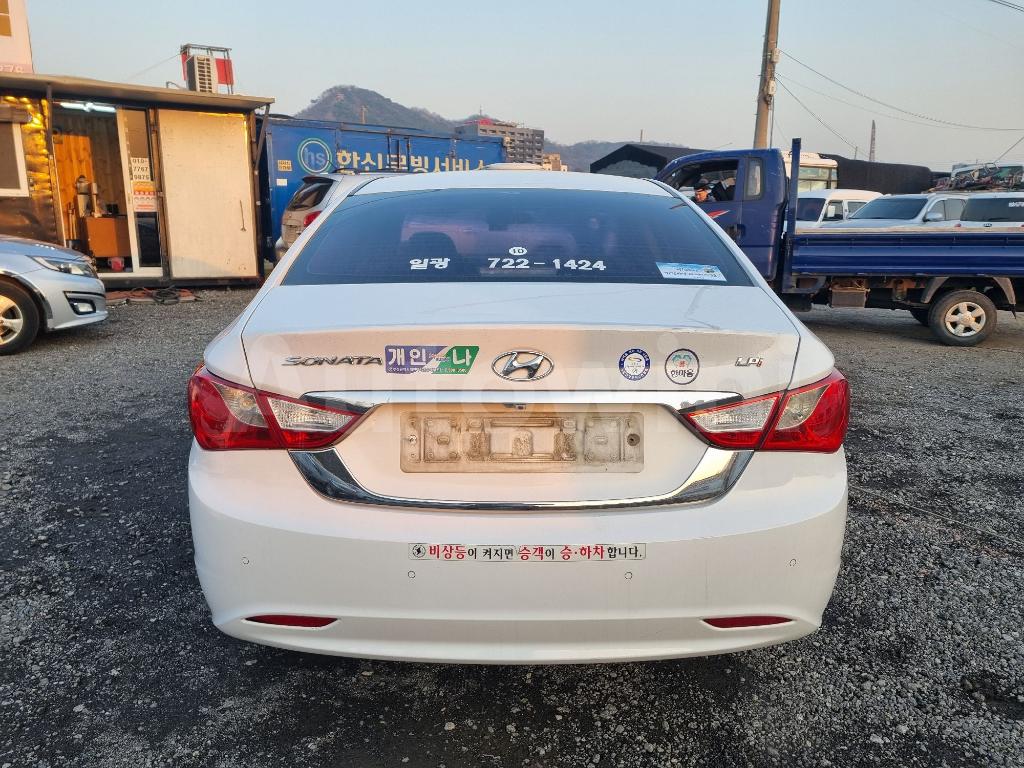 KMHEC41LBDA481934 2013 HYUNDAI YF SONATA LPG TAXI-5