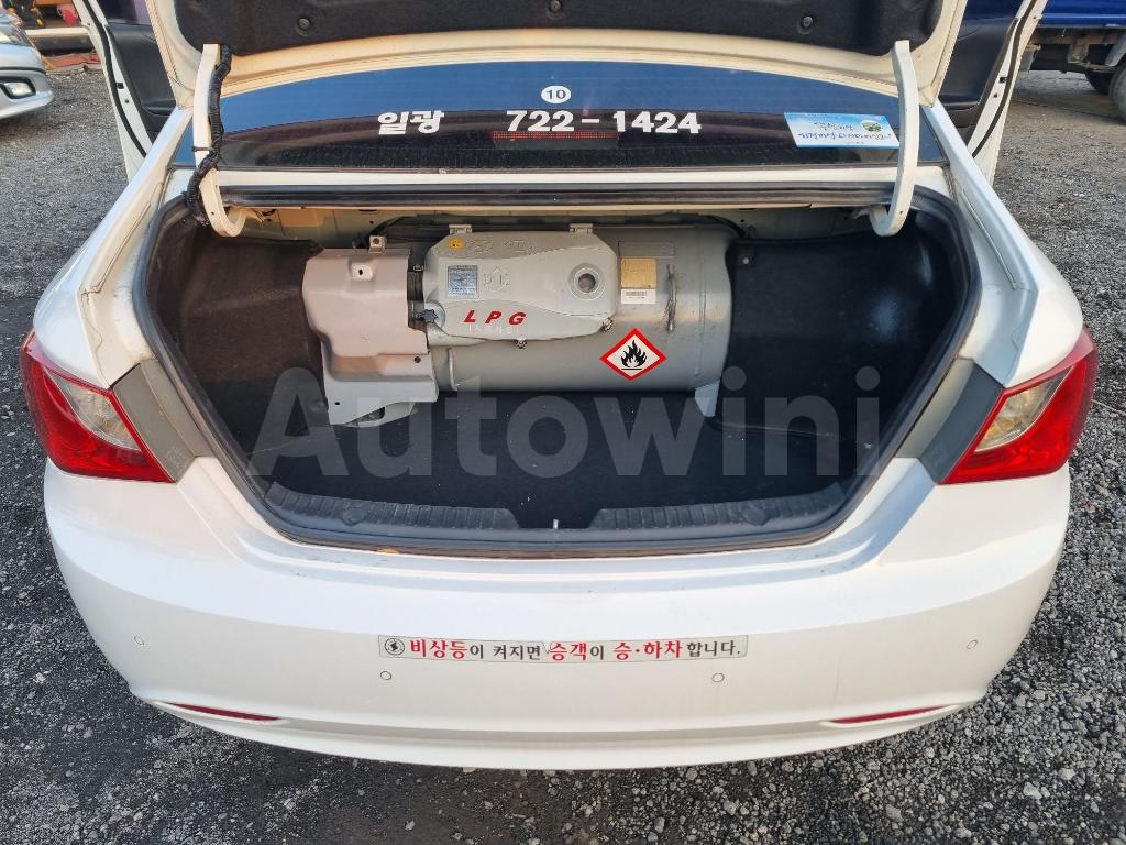 2013 HYUNDAI YF SONATA LPG TAXI - 24
