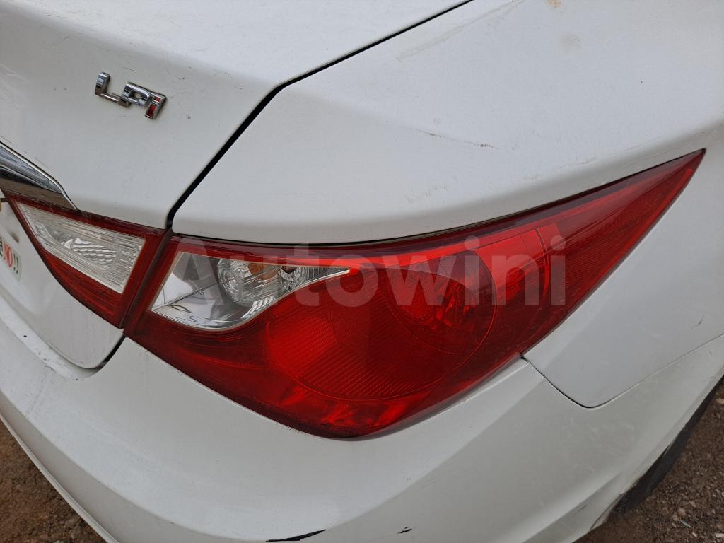 2016 HYUNDAI YF SONATA THE BRILLIANT LPG TAXI - 9