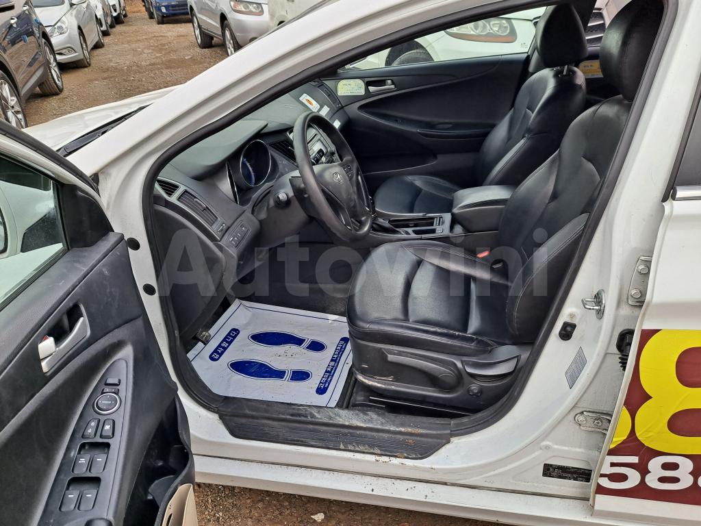 2016 HYUNDAI YF SONATA THE BRILLIANT LPG TAXI - 17
