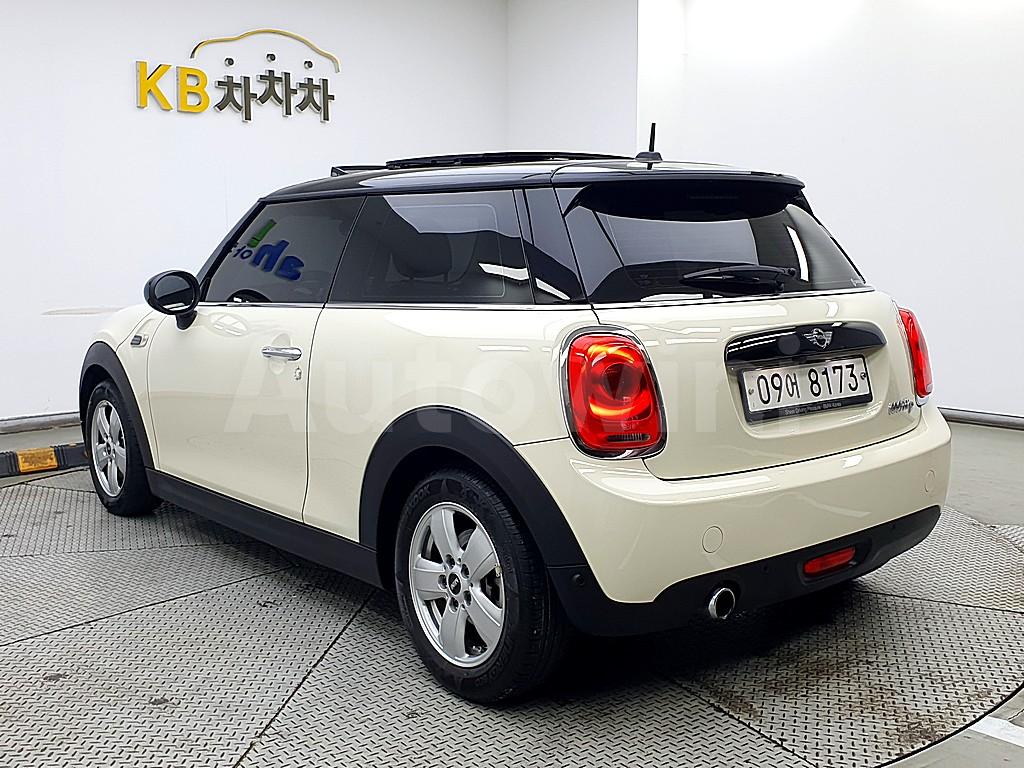 WMWXN3107H3C11965 2017 MINI COOPER D 1.5 MID 3RD GEN-3