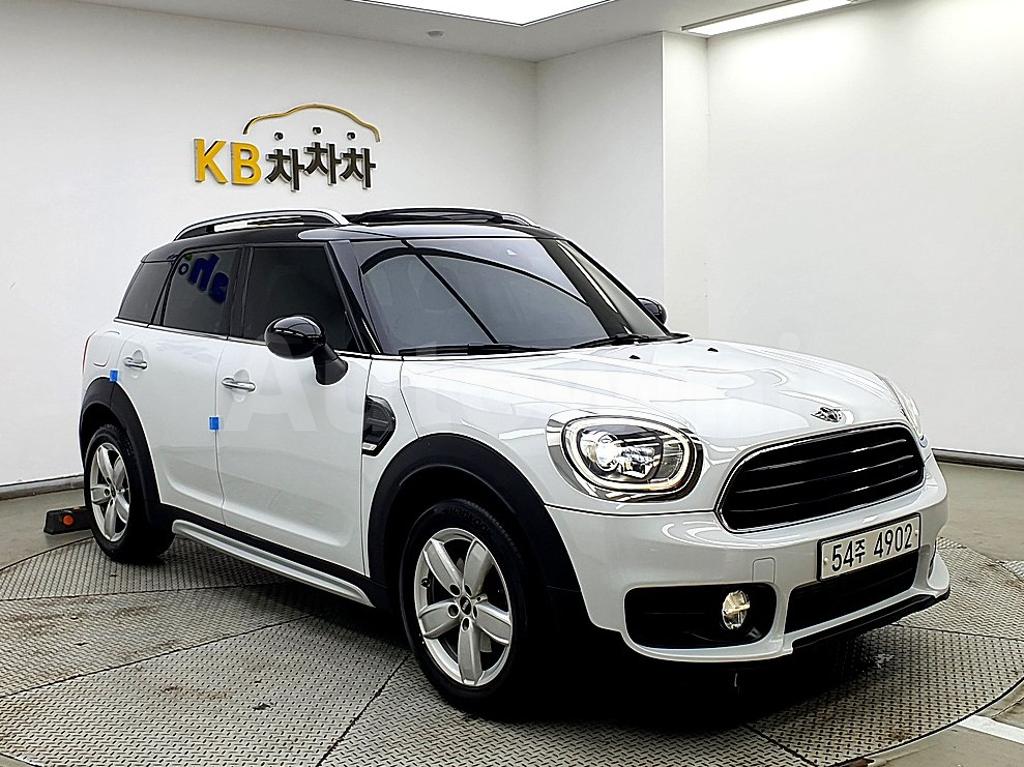WMWYT9101J3D75196 2018 MINI COOPER D COUNTRYMAN BASIC-1