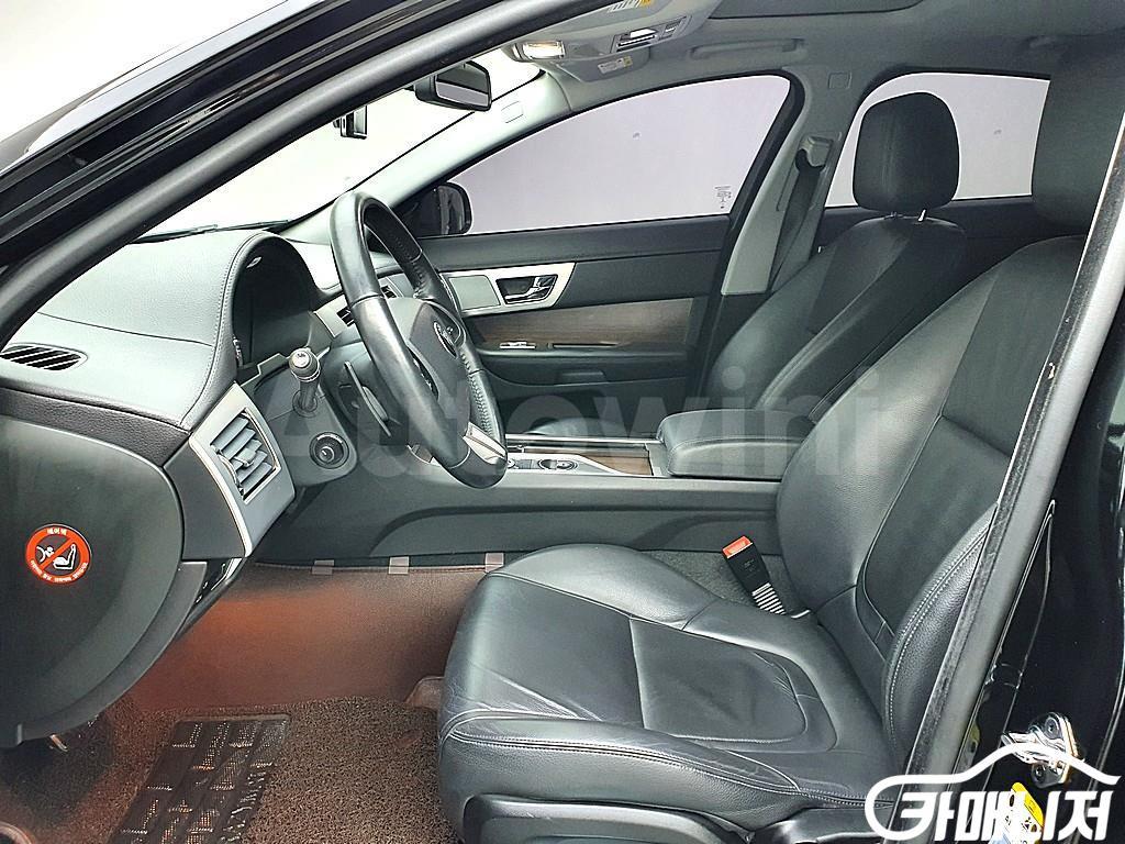 2014 JAGUAR XF 2.0 LUXURY X250 - 9