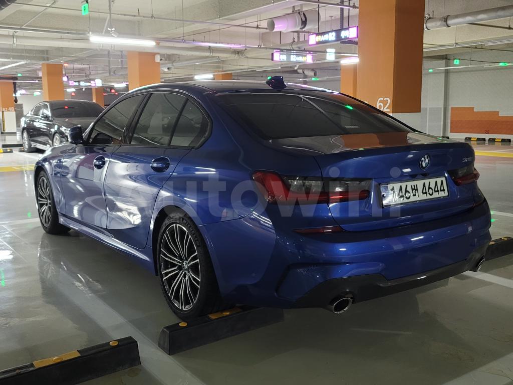 WBA5X5108MFK28308 2020 BMW 3 SERIES M SPORT CLEAN CAR-2