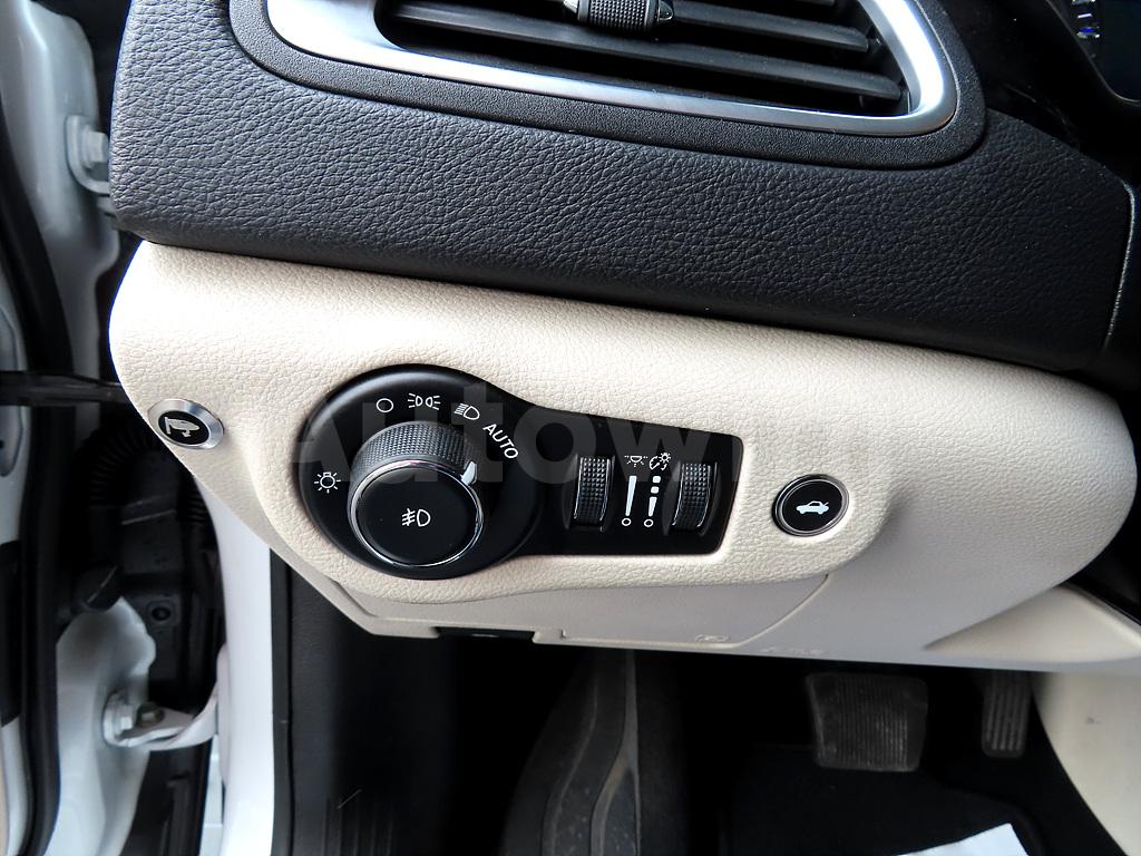 2015 CHRYSLER 200 2ND GEN C - 11
