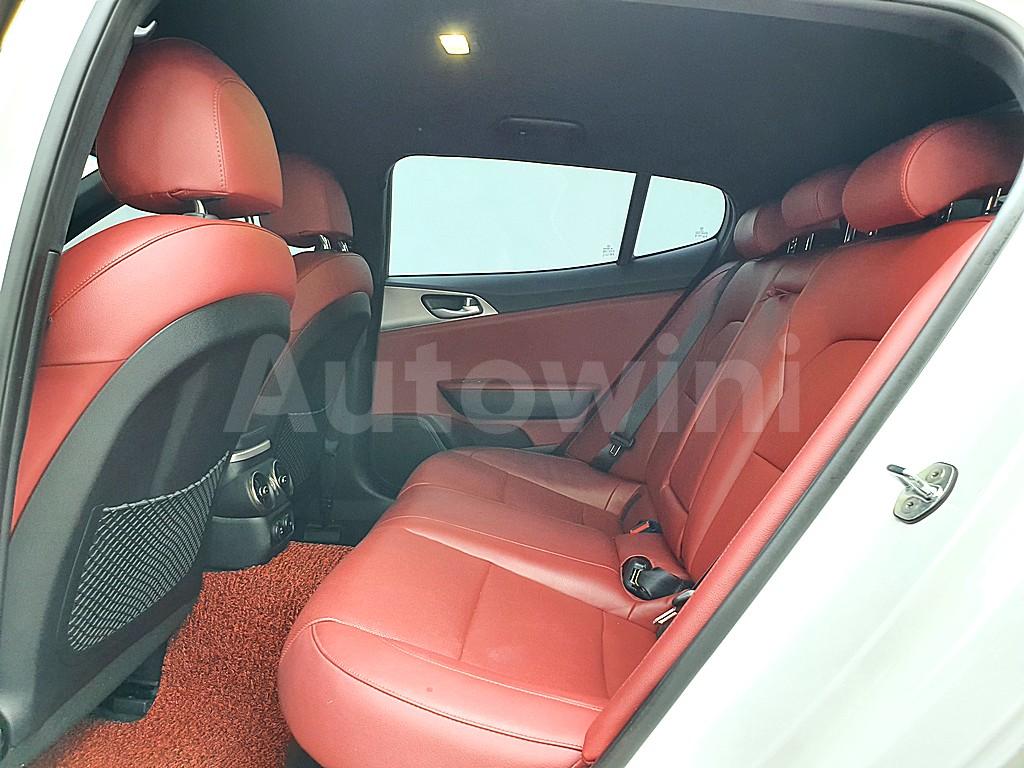 2020 KIA STINGER 2.0 TURBO 2WD PLATINUM - 9