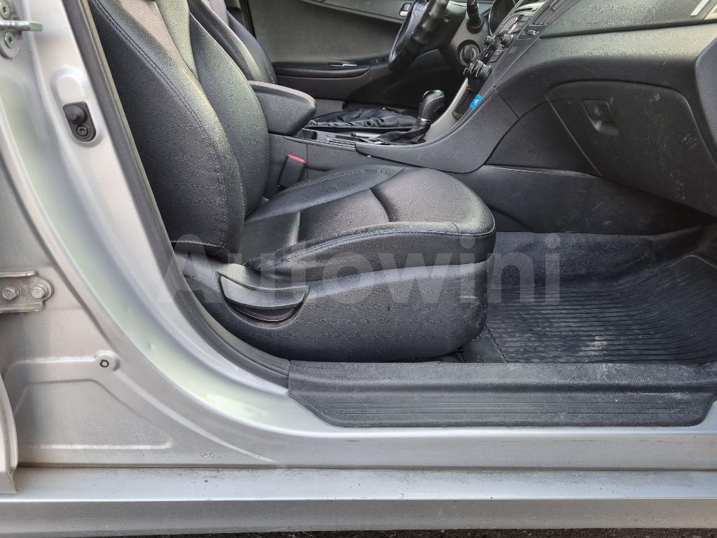 2013 HYUNDAI YF SONATA LPG AT - 38