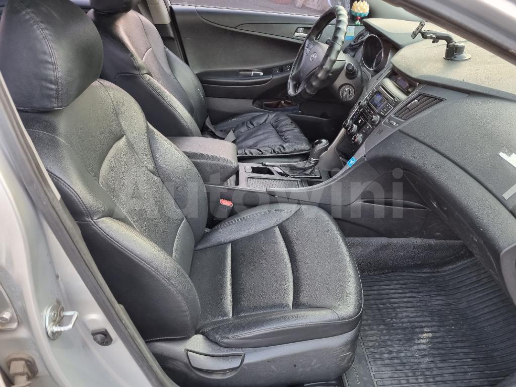 2013 HYUNDAI YF SONATA LPG AT - 39