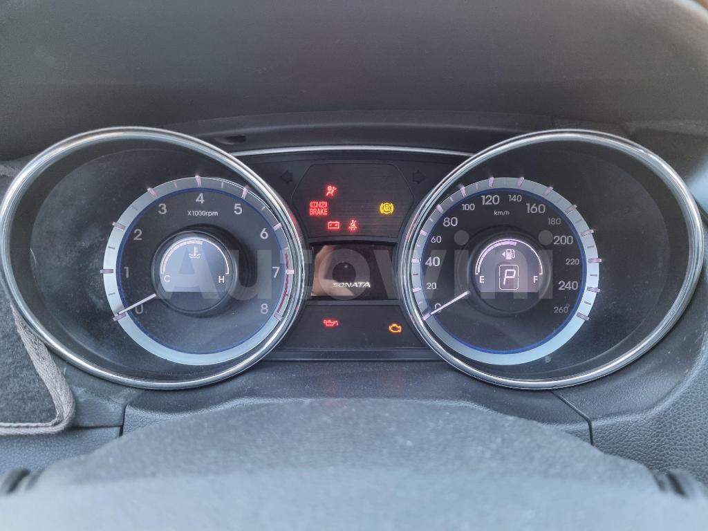 2014 HYUNDAI YF SONATA LPG AT - 38