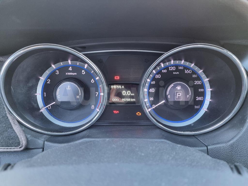 2014 HYUNDAI YF SONATA LPG AT - 39