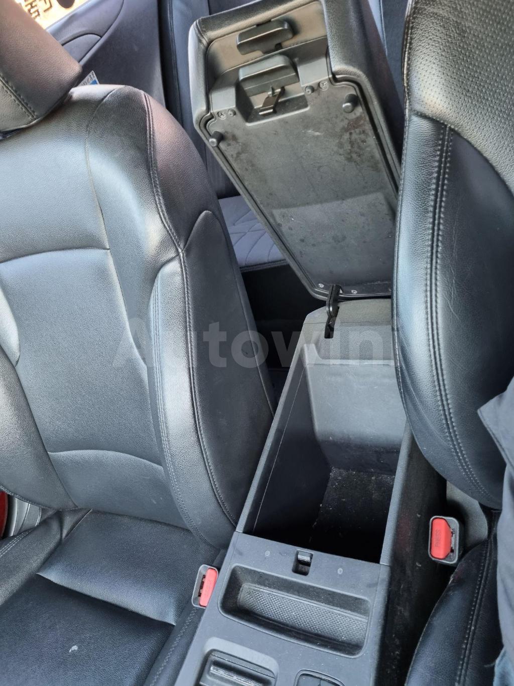 2014 HYUNDAI YF SONATA LPG AT - 44