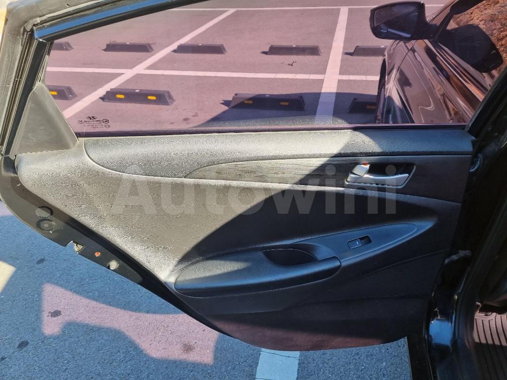 2014 HYUNDAI YF SONATA LPG AT - 26