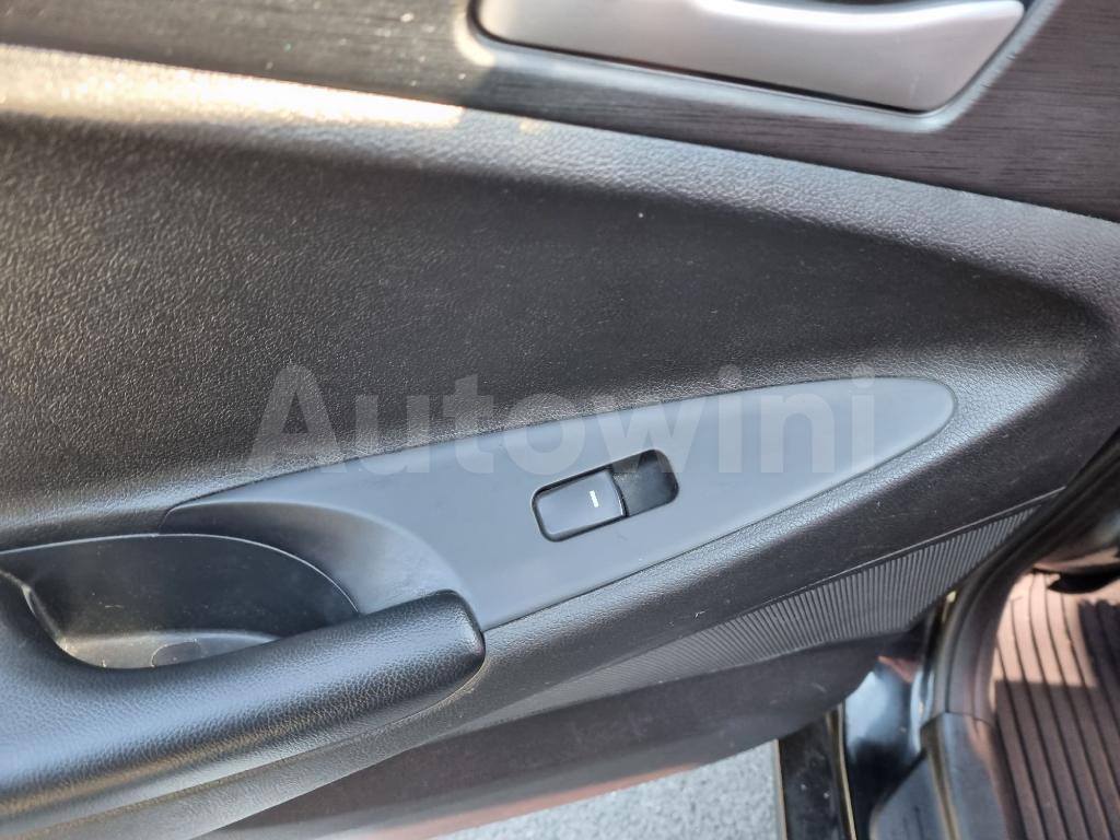 2014 HYUNDAI YF SONATA LPG AT - 27