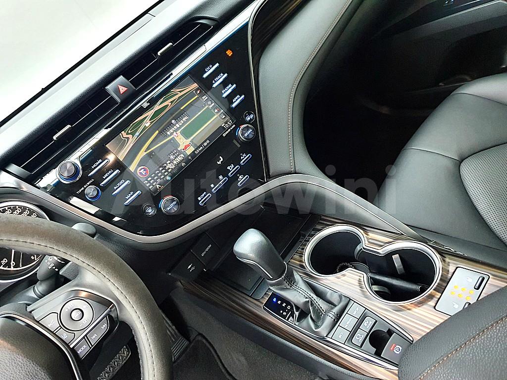 2019 TOYOTA  CAMRY 2.5 HYBRID XLE - 11