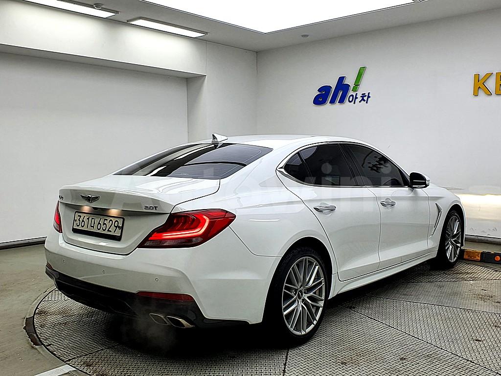 KMTG341ABLU059565 2020 GENESIS G70 2.0T 2WD ELITE-2