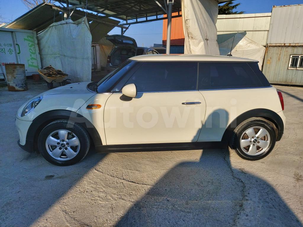 WMWXN3106F3A05095 2015 MINI COOPER D DIESEL-4