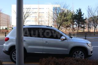 2013 VOLKSWAGEN  TIGUAN 2.0TDI+BLUEMOTION+4WD+SROOF+AA - 17