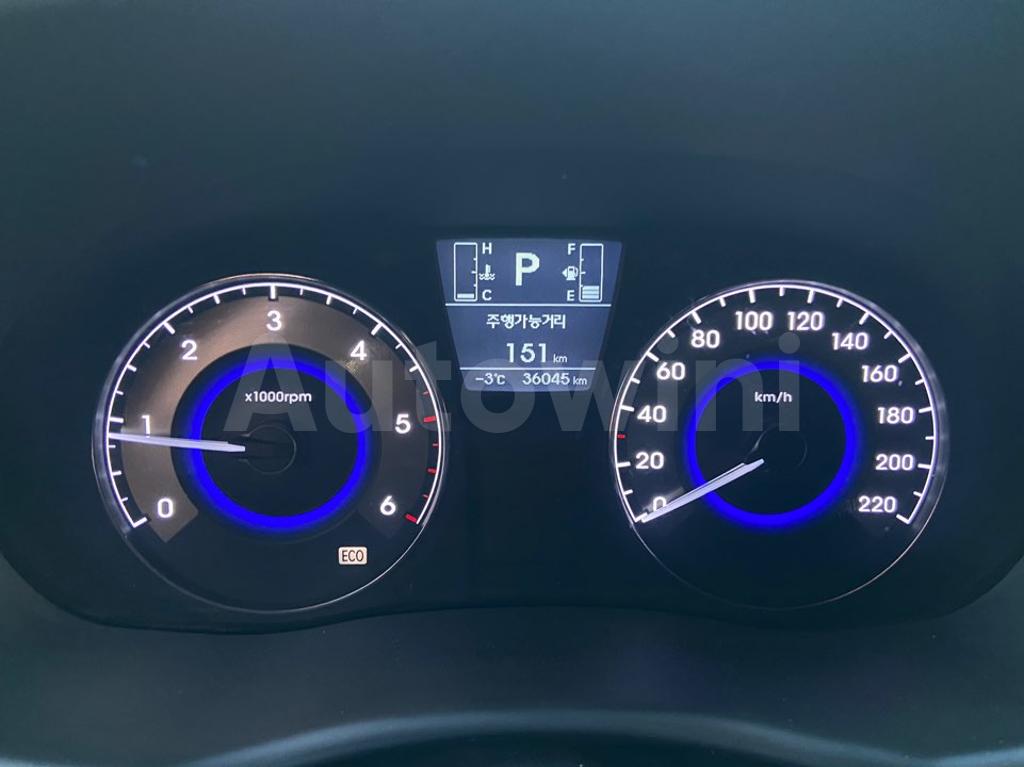 2017 HYUNDAI ACCENT  1.6 VGT ABS/VDC/REAR SENSOR/AT - 40